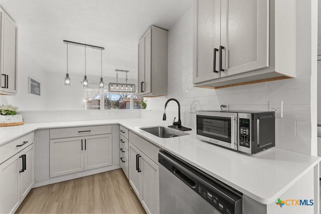 2706 Zephyr Road, Killeen, TX 76543