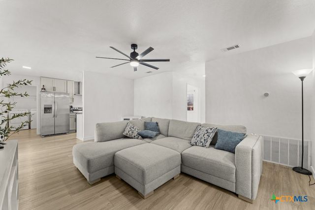 2706 Zephyr Road, Killeen, TX 76543