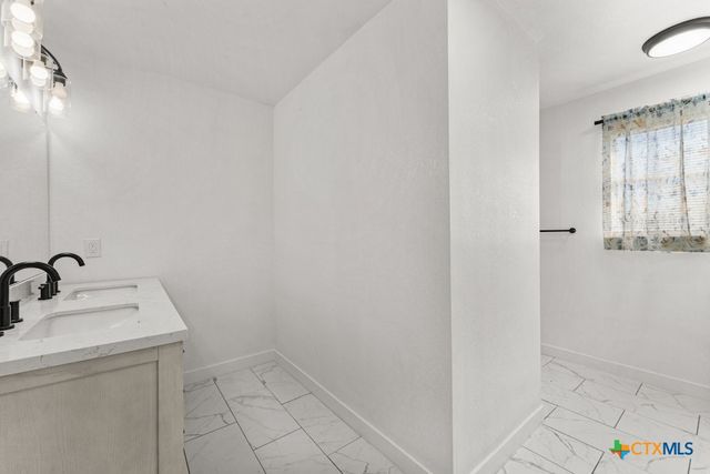 2706 Zephyr Road, Killeen, TX 76543