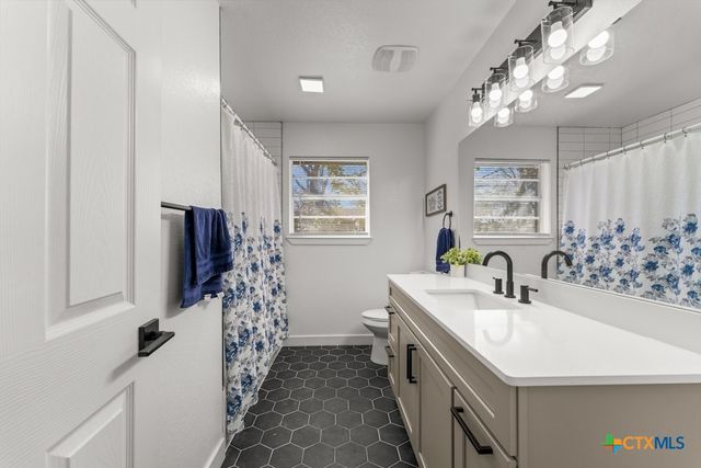 2706 Zephyr Road, Killeen, TX 76543