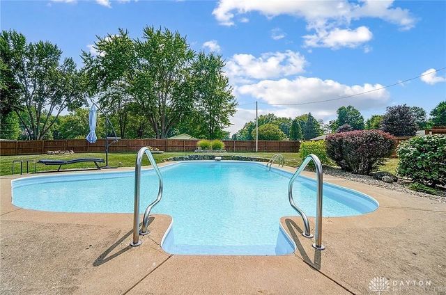 1478 Kensington Drive, Bellbrook, OH 45305