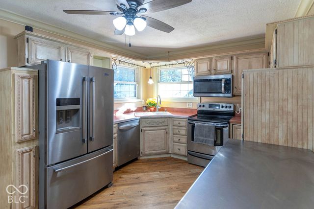 828 Brookside Lane, Plainfield, IN 46168