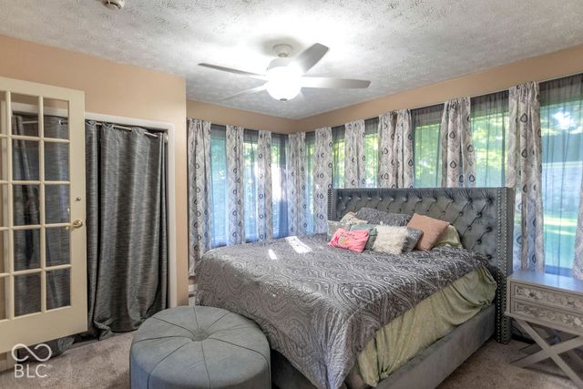 828 Brookside Lane, Plainfield, IN 46168