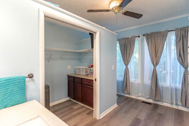 828 Brookside Lane, Plainfield, IN 46168