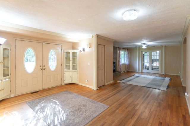 828 Brookside Lane, Plainfield, IN 46168