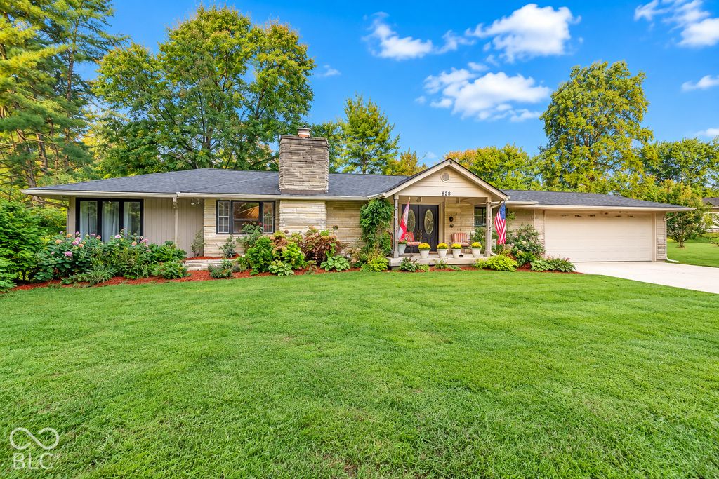 828 Brookside Lane, Plainfield, IN 46168