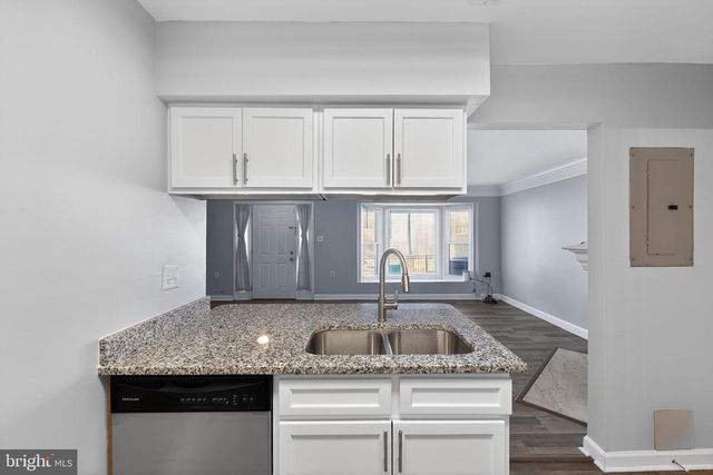 12125 SALEMTOWN DR, Woodbridge, VA 22192