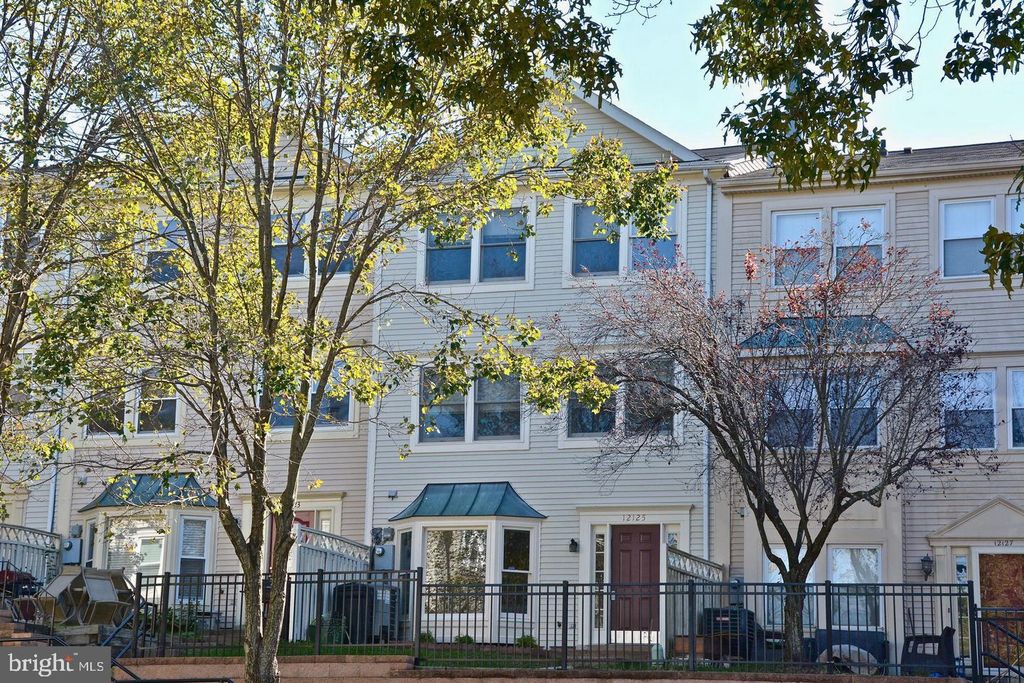 12125 SALEMTOWN DR, Woodbridge, VA 22192