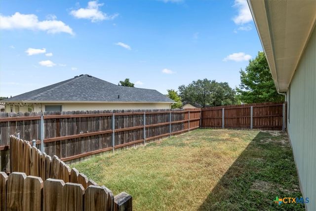 808 Samuel Drive, Belton, TX 76513