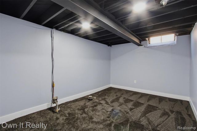 23700 Marlow Street, Oak Park, MI 48237