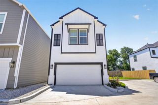 8135 Esther Acres Lane, Houston, TX 77088