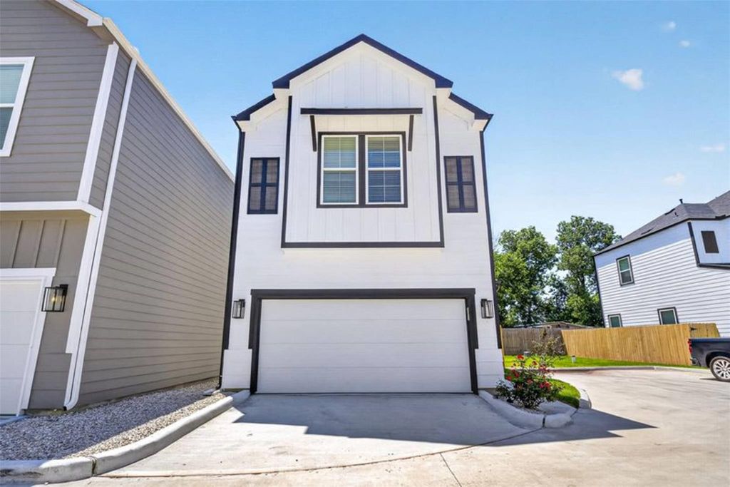 8135 Esther Acres Lane, Houston, TX 77088