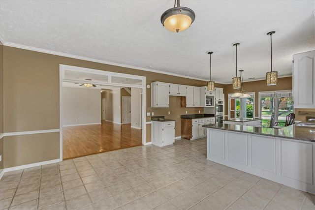 1030 COURTFIELD CV, Collierville, TN 38017