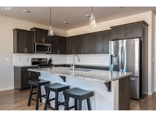 37451 PINK St, Sandy, OR 97055