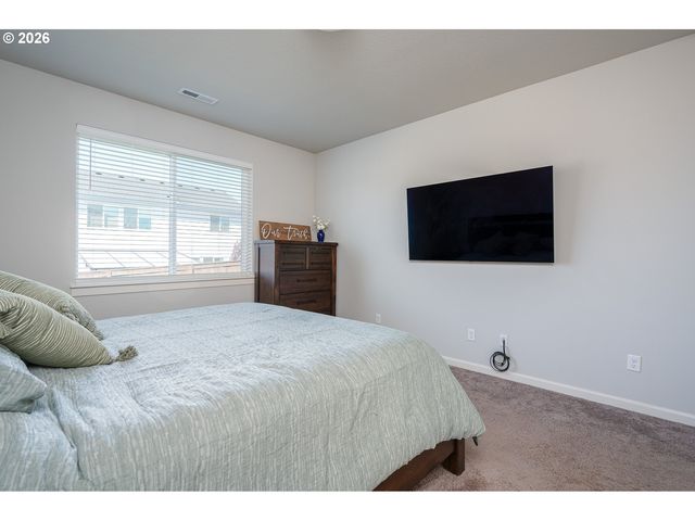 37451 PINK St, Sandy, OR 97055