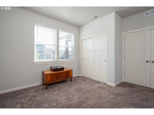 37451 PINK St, Sandy, OR 97055