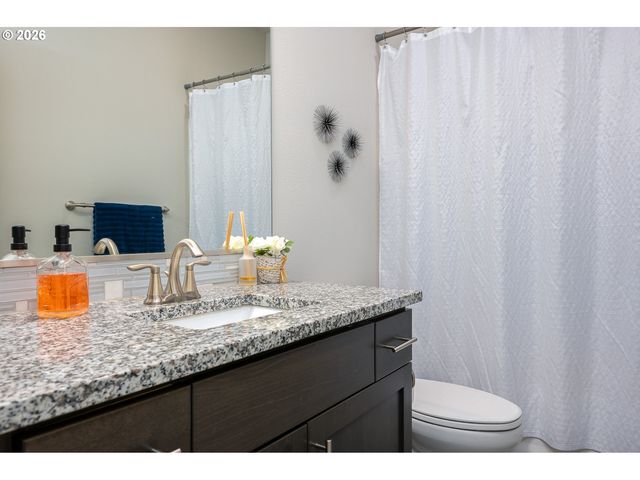 37451 PINK St, Sandy, OR 97055