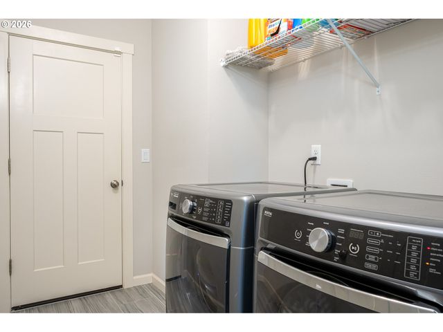 37451 PINK St, Sandy, OR 97055