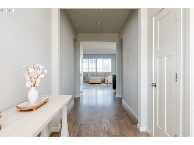 37451 PINK St, Sandy, OR 97055