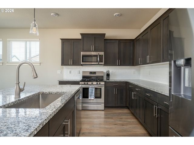 37451 PINK St, Sandy, OR 97055