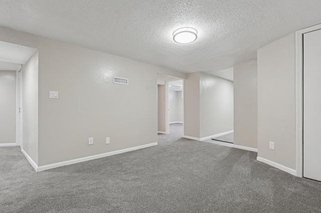 761 Bartelmy Lane N, Maplewood, MN 55119