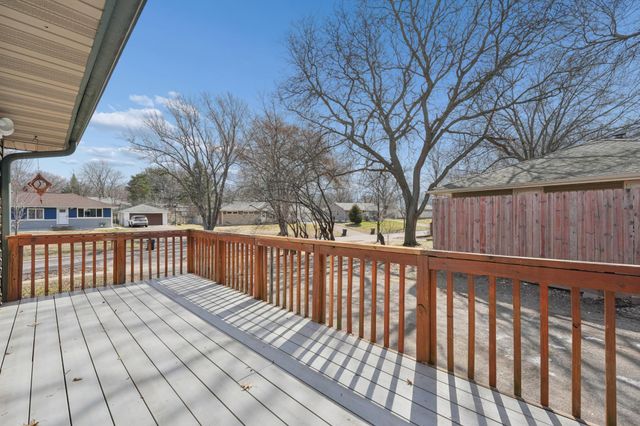 761 Bartelmy Lane N, Maplewood, MN 55119