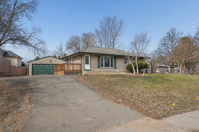 761 Bartelmy Lane N, Maplewood, MN 55119