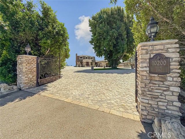 10200 Lilac, Chatsworth (los Angeles), CA 93063