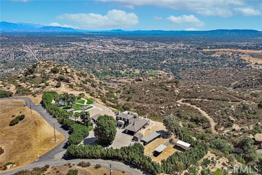 10200 Lilac, Chatsworth (los Angeles), CA 93063