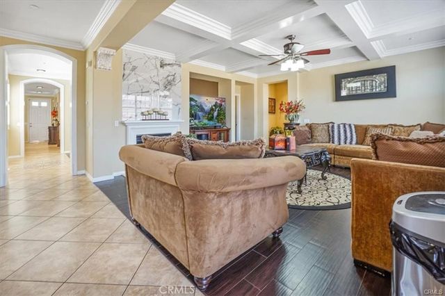 5003 THORNBERRY WAY, Fontana, CA 92336