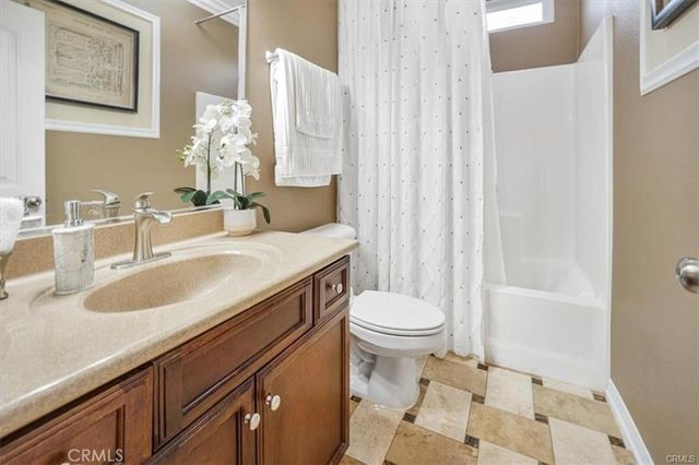 5003 THORNBERRY WAY, Fontana, CA 92336