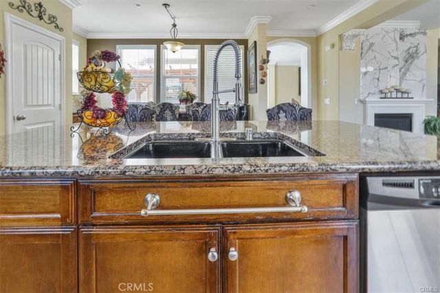 5003 THORNBERRY WAY, Fontana, CA 92336