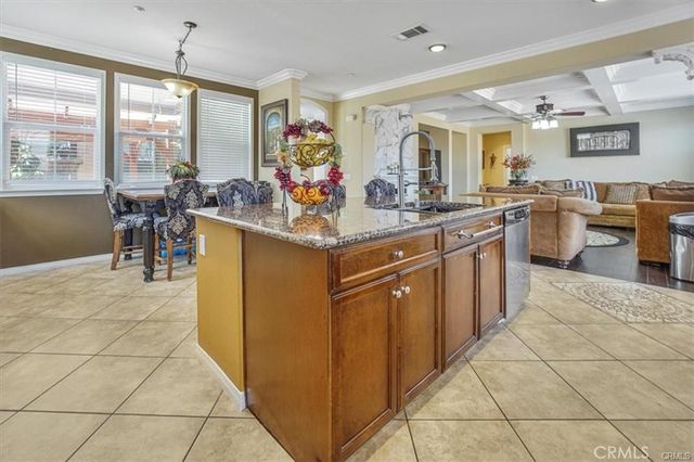 5003 THORNBERRY WAY, Fontana, CA 92336