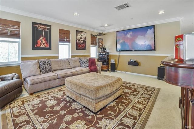 5003 THORNBERRY WAY, Fontana, CA 92336