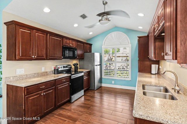 1611 Clover Circle, Melbourne, FL 32935