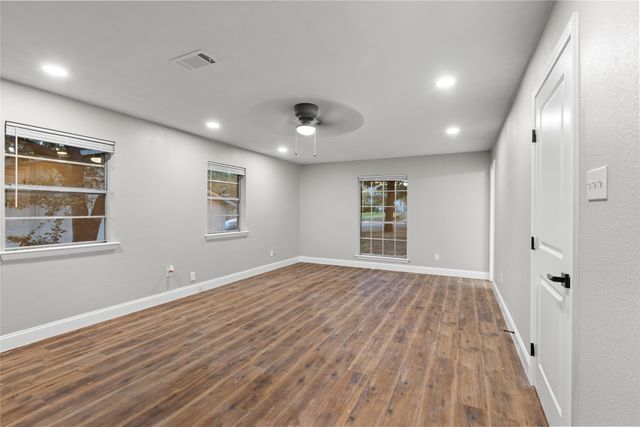 7024 Payte Lane, North Richland Hills, TX 76182