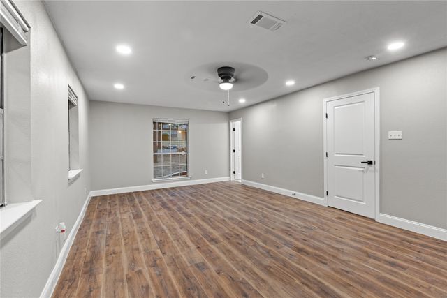 7024 Payte Lane, North Richland Hills, TX 76182