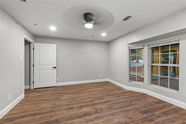 7024 Payte Lane, North Richland Hills, TX 76182