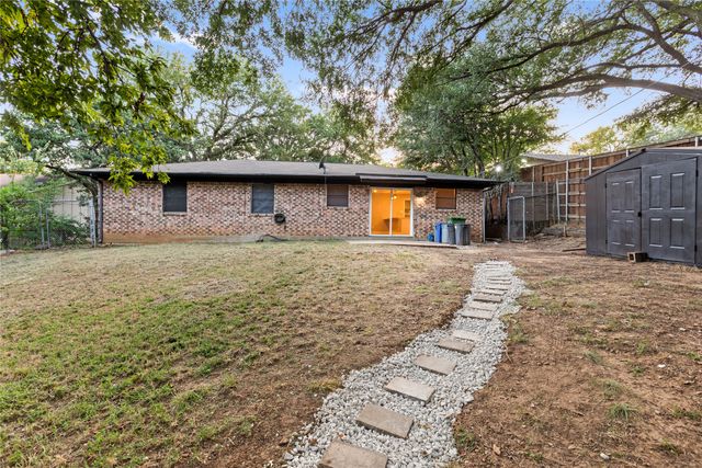 7024 Payte Lane, North Richland Hills, TX 76182