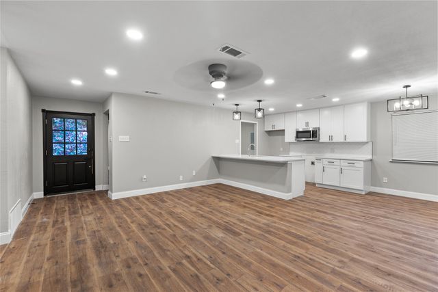7024 Payte Lane, North Richland Hills, TX 76182