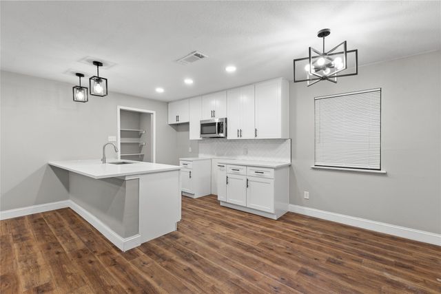 7024 Payte Lane, North Richland Hills, TX 76182