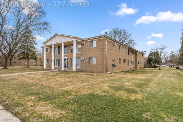 26415 W 7 Mile Road 218, Redford Charter Township, MI 48240