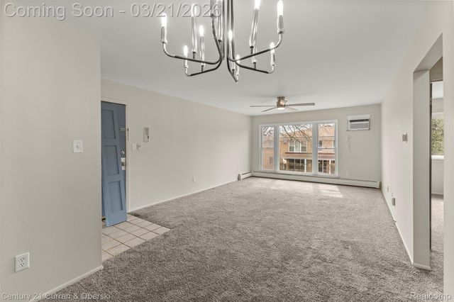 26415 W 7 Mile Road 218, Redford Charter Township, MI 48240