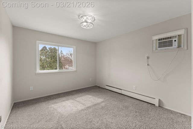 26415 W 7 Mile Road 218, Redford Charter Township, MI 48240