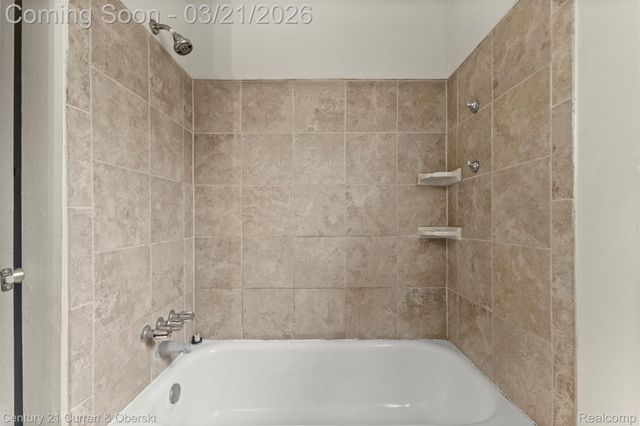 26415 W 7 Mile Road 218, Redford Charter Township, MI 48240