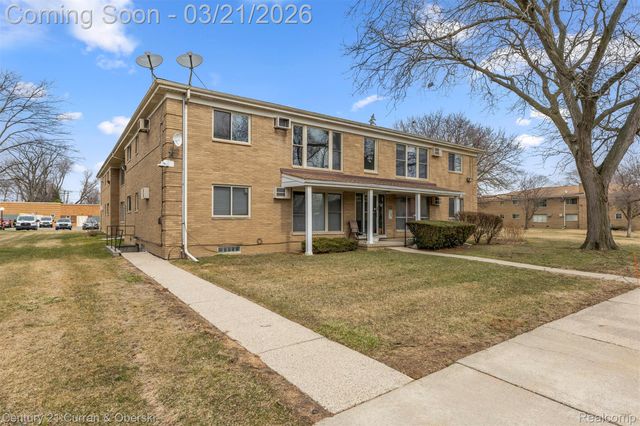 26415 W 7 Mile Road 218, Redford Charter Township, MI 48240