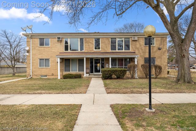 26415 W 7 Mile Road 218, Redford Charter Township, MI 48240