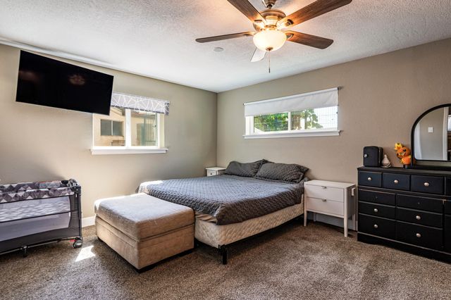 12205 Victoria Falls Drive NE, Albuquerque, NM 87111