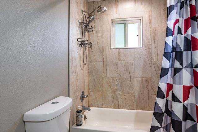 12205 Victoria Falls Drive NE, Albuquerque, NM 87111
