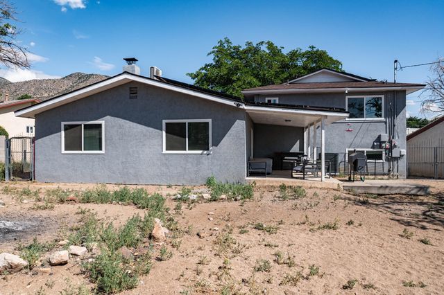 12205 Victoria Falls Drive NE, Albuquerque, NM 87111